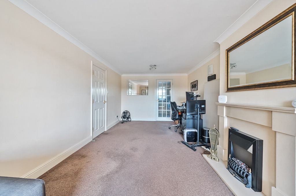 Additional image 9 of 2 bed flat for saleHorseshoe Bridge, St Denys, Southampton, Hampshire SO17