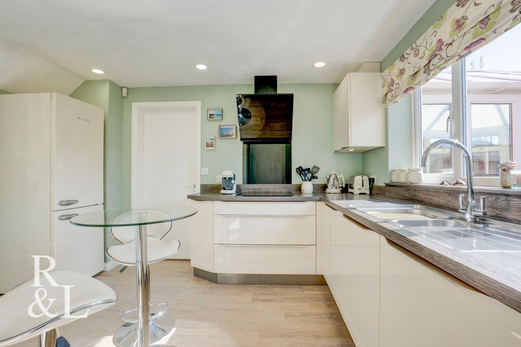 Additional image 5 of 4 bed detached house for saleBlackthorn Way, Measham DE12