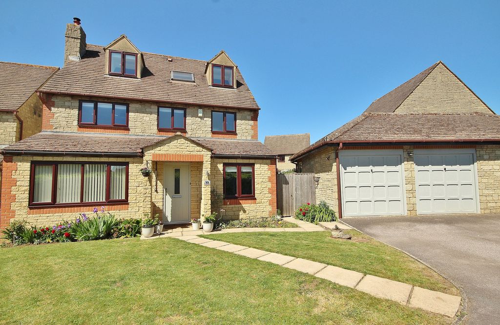 Additional image 17 of 6 bed detached house for saleSherbourne Road, Witney OX28