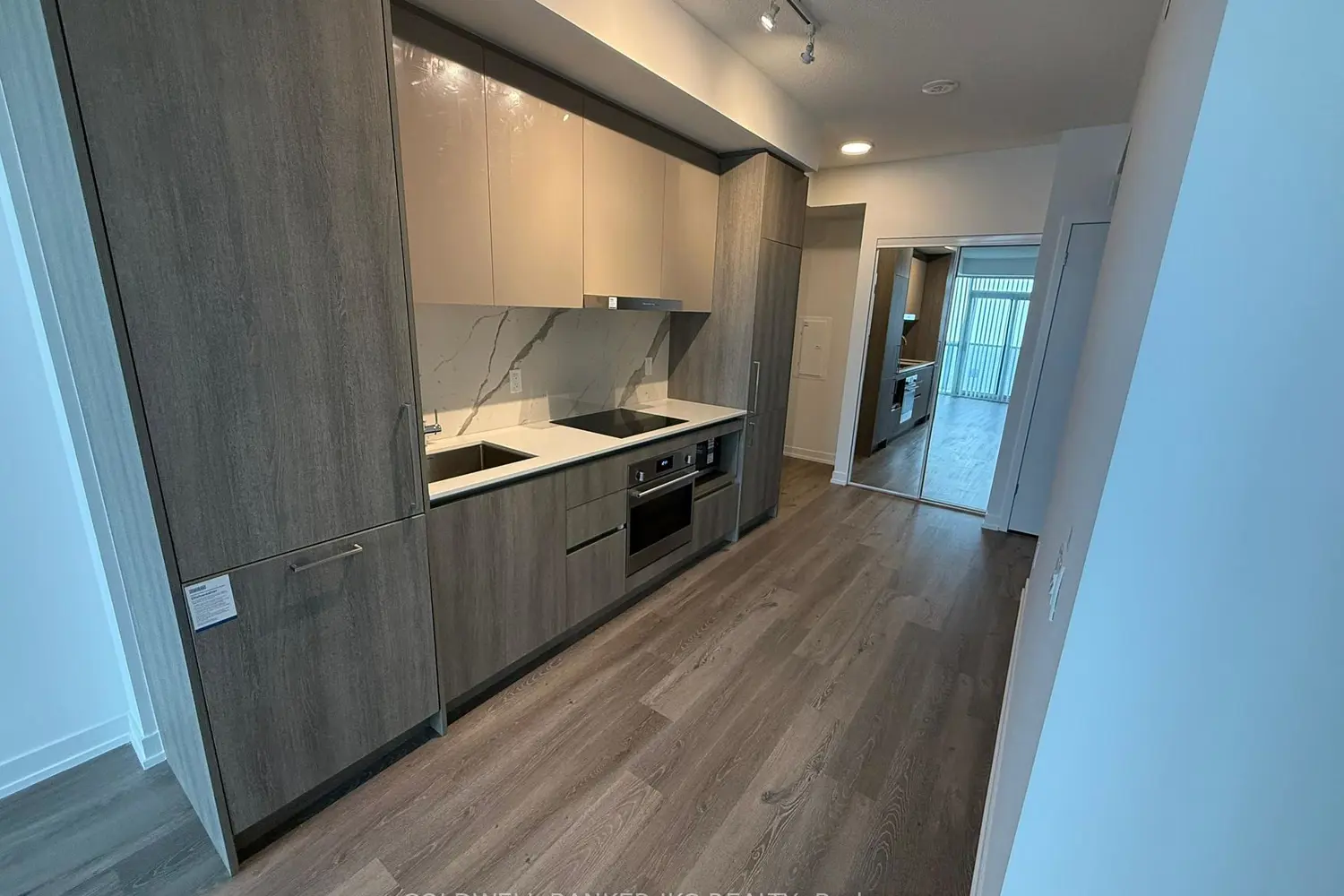 Additional image 13 of 225 Commerce Street 3908