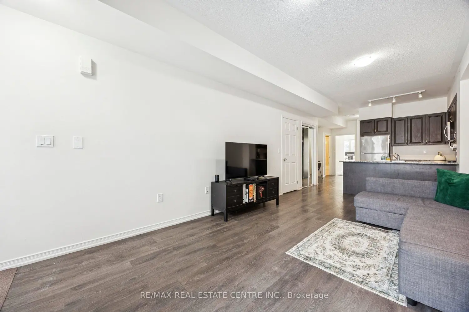 Additional image 3 of 8835 Sheppard Avenue 210