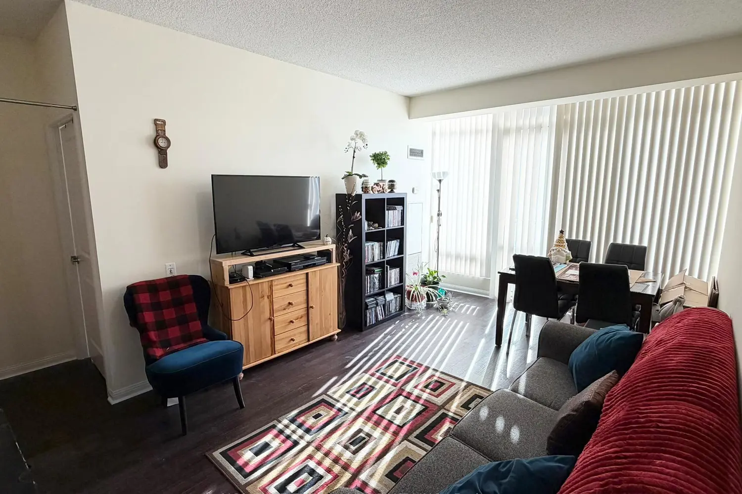 Additional image 3 of 15 Windermere Avenue 2411