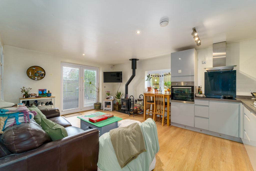 Additional image 4 of 6 bed detached bungalow for saleFeltham Hill Road, Ashford TW15