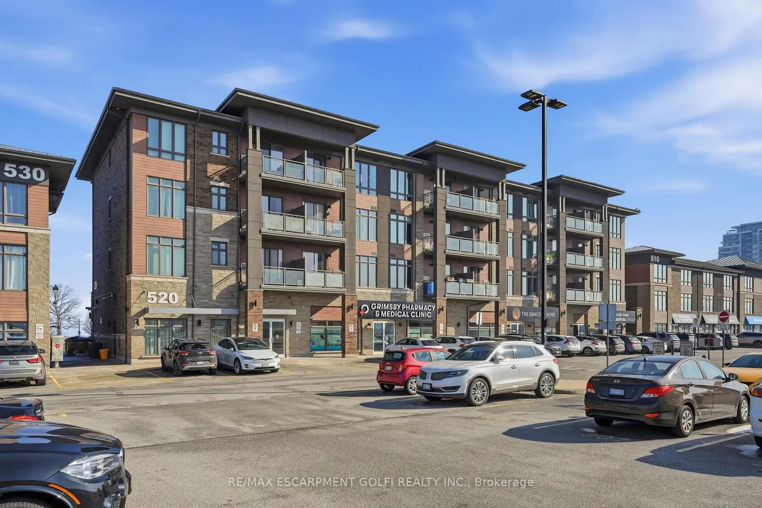 520 North Service Road 411