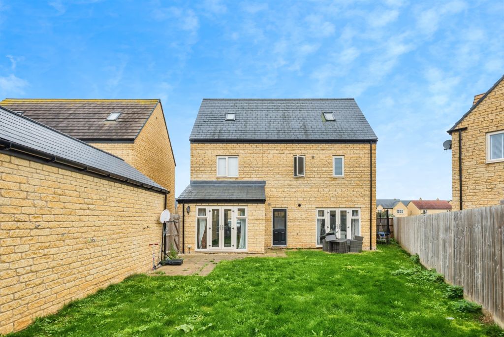 Additional image 2 of 5 bed detached house for saleMary Ellis Way, Witney OX29