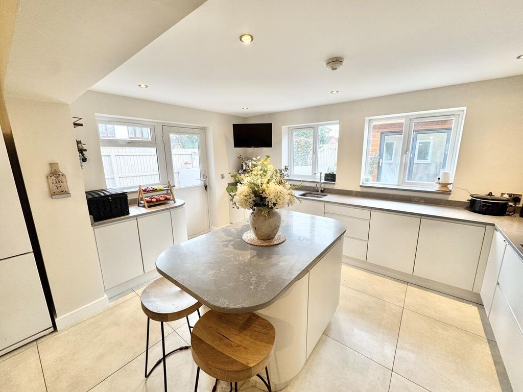 Additional image 6 of 4 bed detached house for saleBrowns Way, Whetstone, Leicester LE8