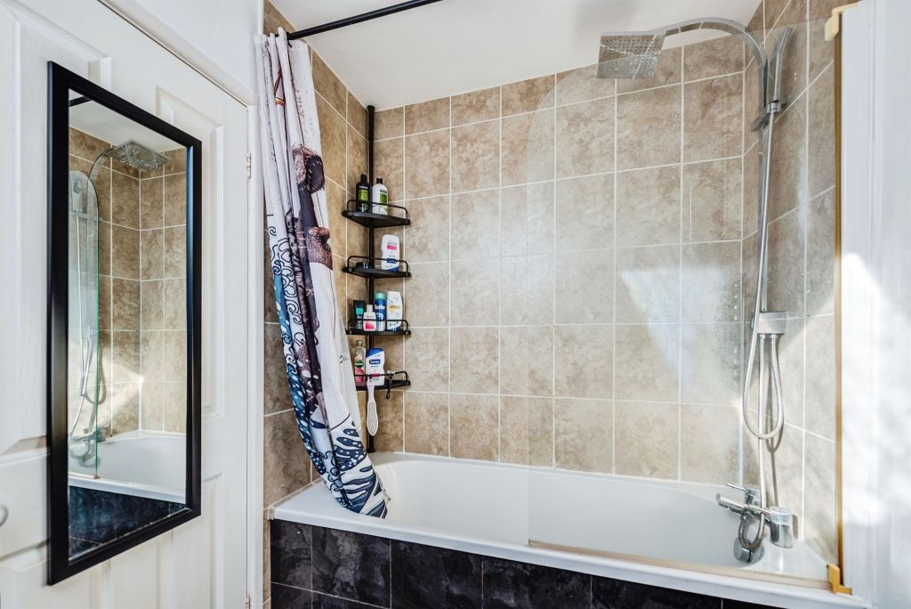 Additional image 13 of 2 bed property for saleCampden Close, Witney OX28
