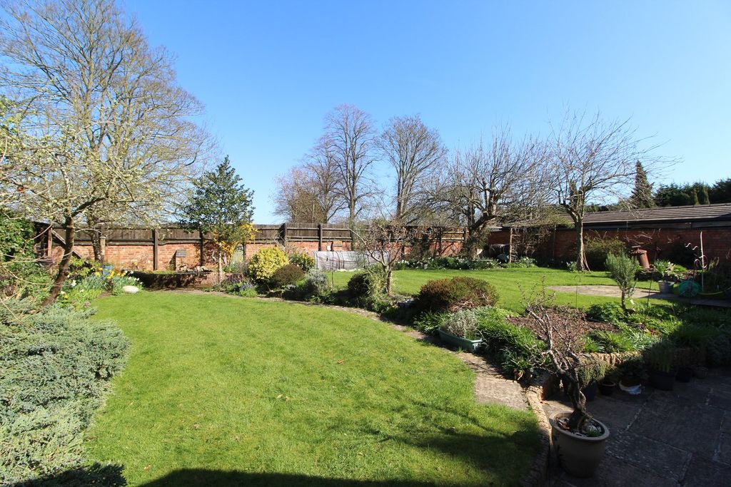 Additional image 24 of 4 bed detached house for saleNorthfield Road, Blaby, Leicester LE8