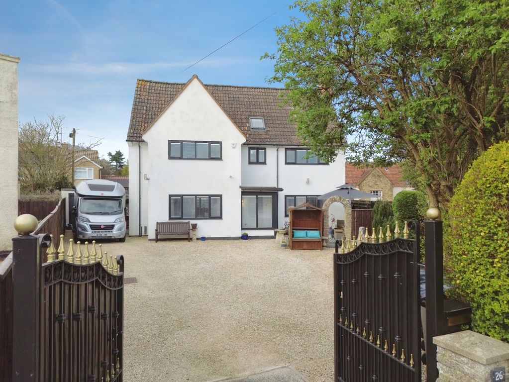 6 bed detached house for saleSwallowcliffe Gardens, Yeovil BA20