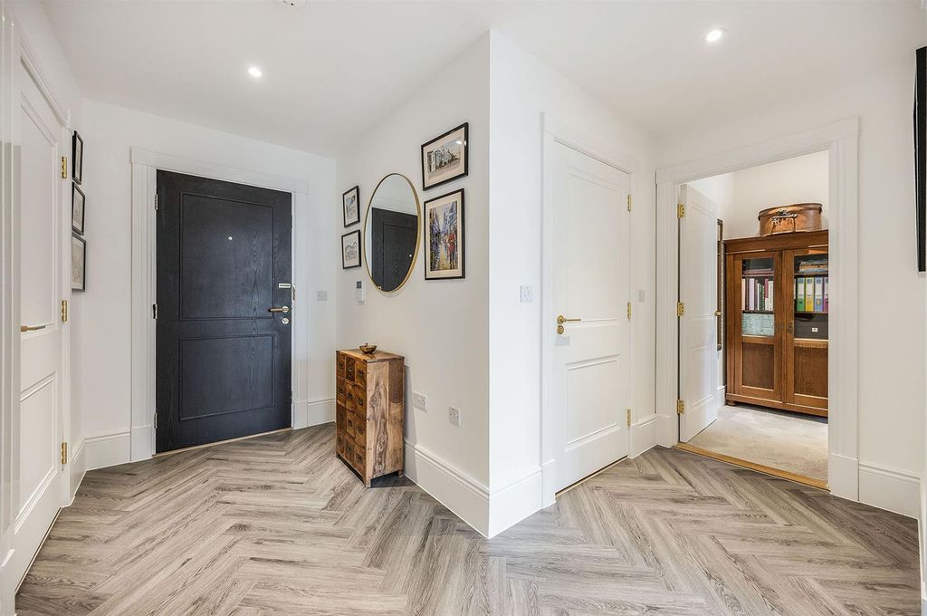 Additional image 18 of 2 bed flat for saleFellowes Rise, Winchester SO22