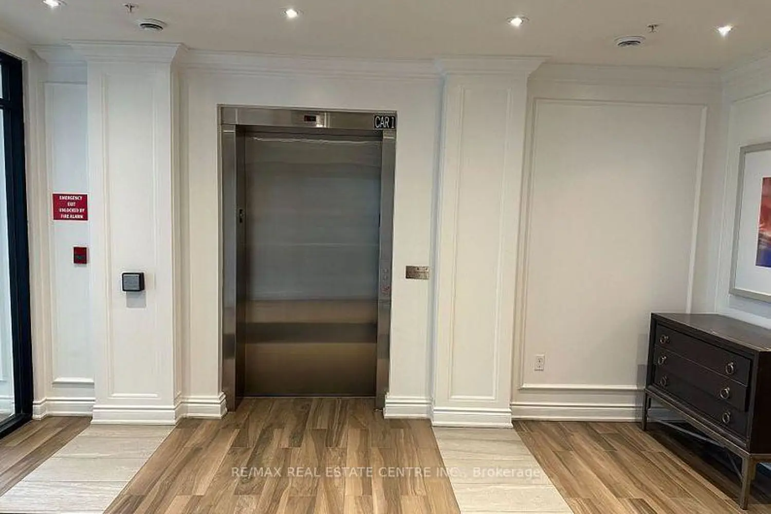 Additional image 5 of 1077 Gordon Street 118