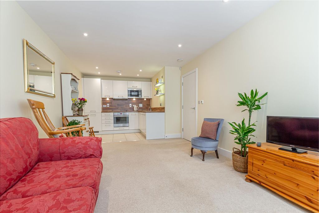 Additional image 5 of 2 bed flat for saleArmstrong Drive, Worcester WR1