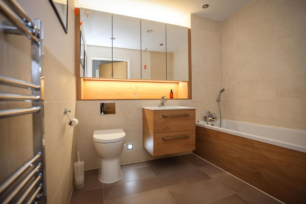 Additional image 5 of 2 bed flat for saleCastle View, Windsor SL4