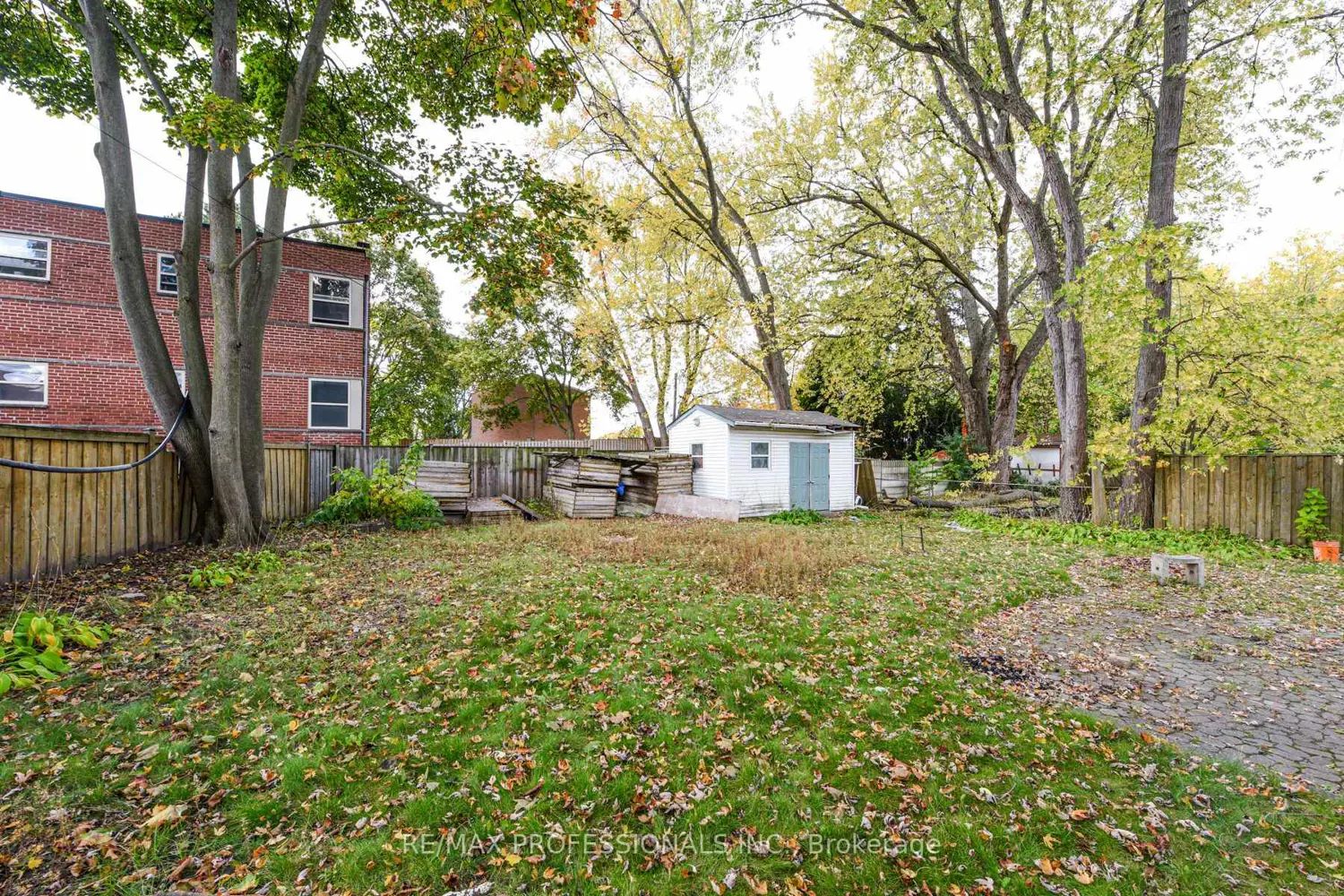 Additional image 9 of 10 Broadview Avenue