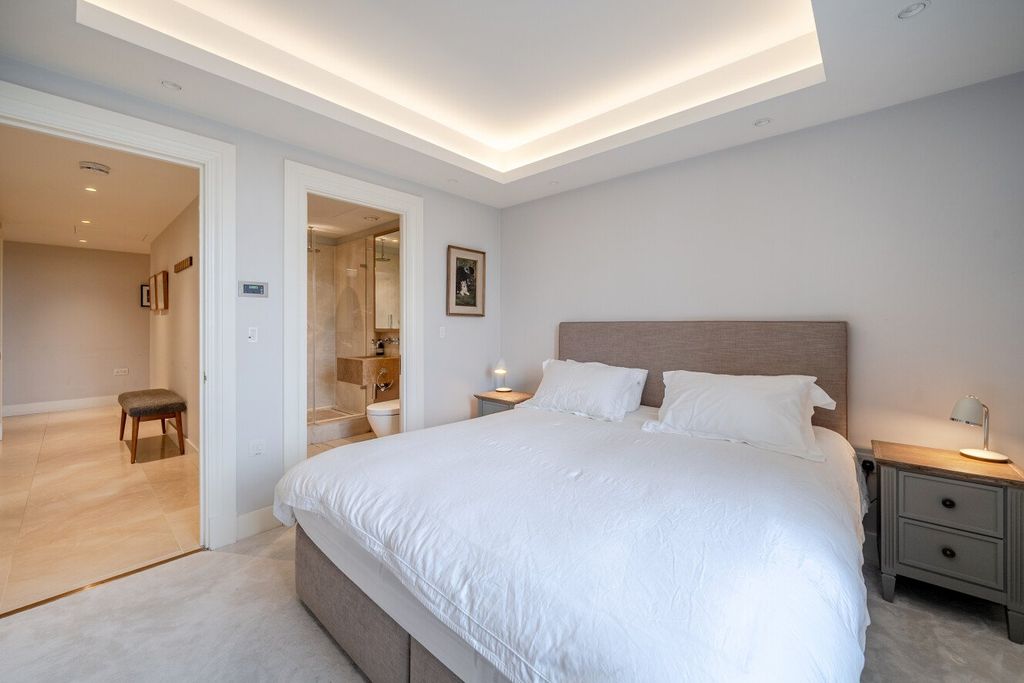 Additional image 12 of 2 bed flat for saleRichmond Hill, Richmond TW10