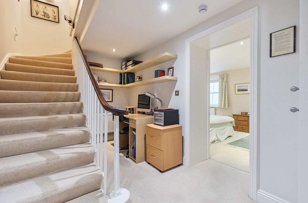 Additional image 11 of 2 bed flat for saleSt. Peter Street, Winchester SO23