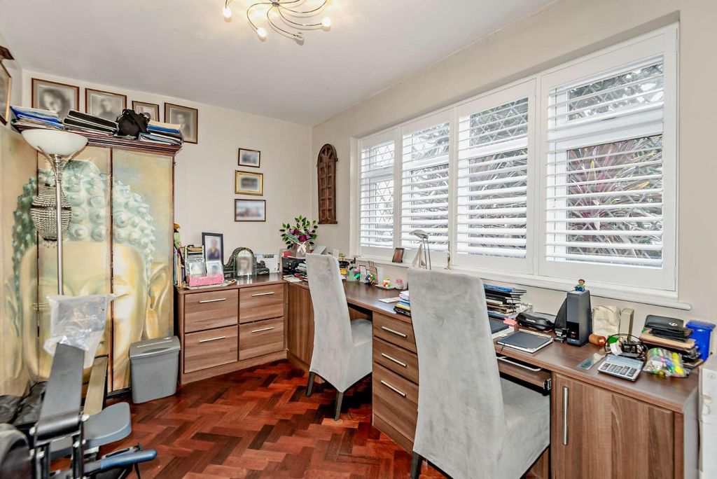 Additional image 14 of 4 bed detached house for saleClockhouse Lane, Ashford TW15