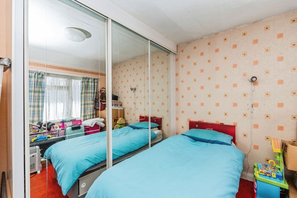 Additional image 17 of 3 bed semi-detached house for saleCotswold Road, Southampton SO16