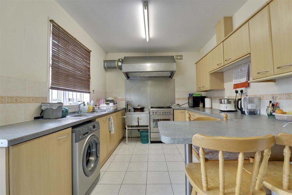 Additional image 15 of 3 bed semi-detached house for saleDeal Road, Portsmouth PO6