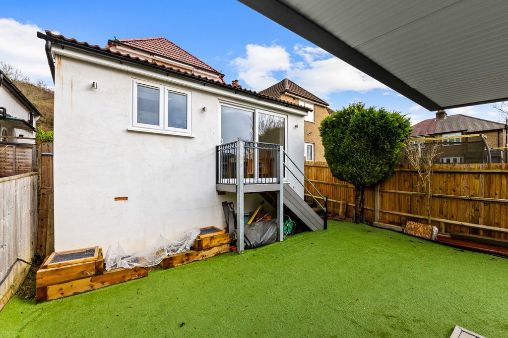 Additional image 25 of 2 bed detached house for saleDownsway, Whyteleafe CR3