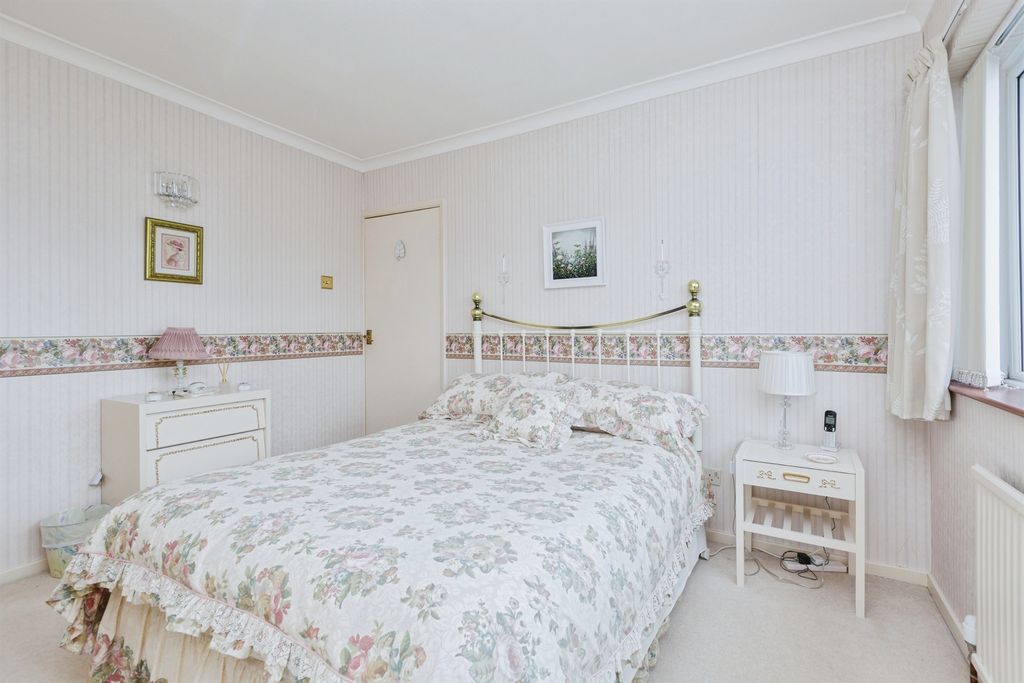 Additional image 8 of 3 bed semi-detached house for saleKew Drive, Oadby, Leicester LE2