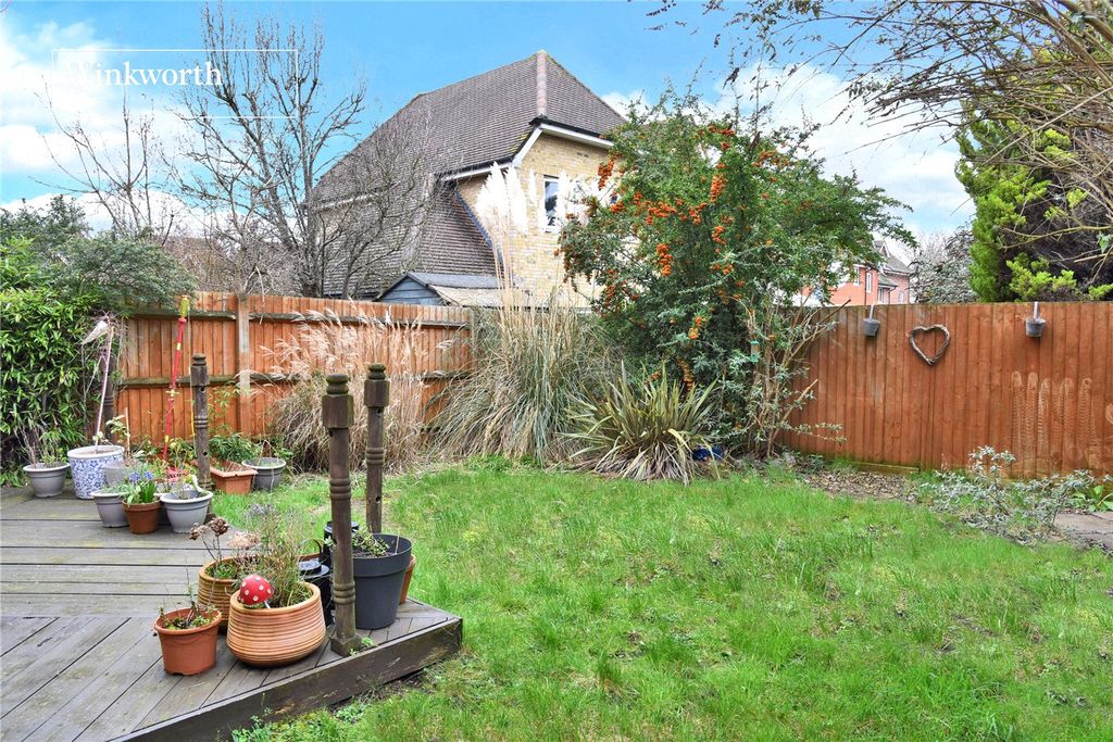 Additional image 14 of 3 bed semi-detached house for saleLower Green Gardens, Worcester Park KT4