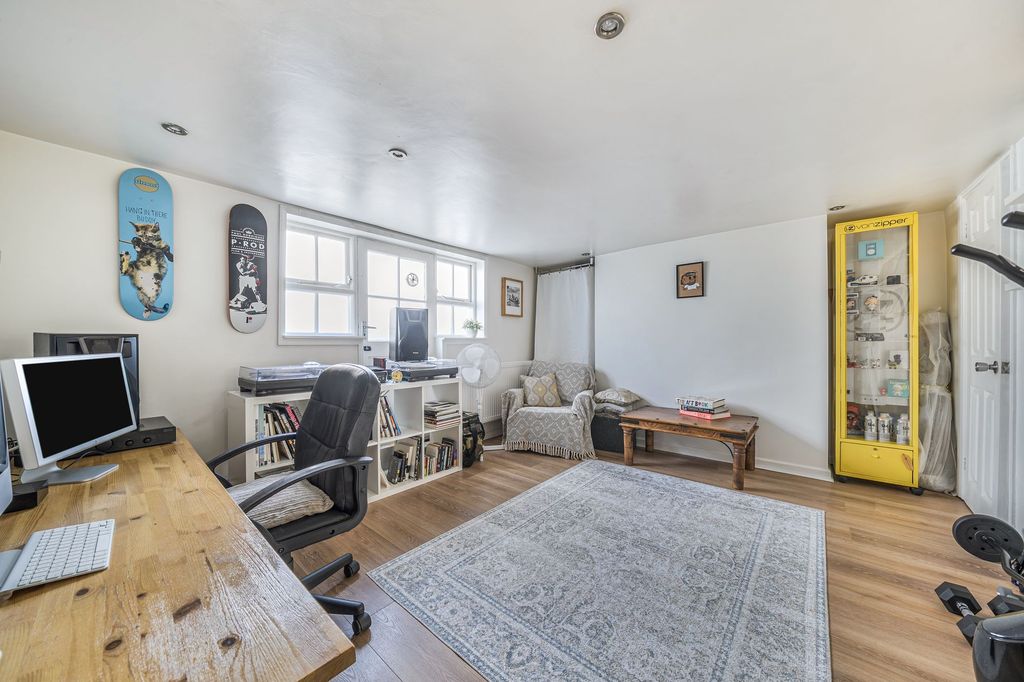 Additional image 11 of 4 bed terraced house for saleBernard Street, Southampton SO14