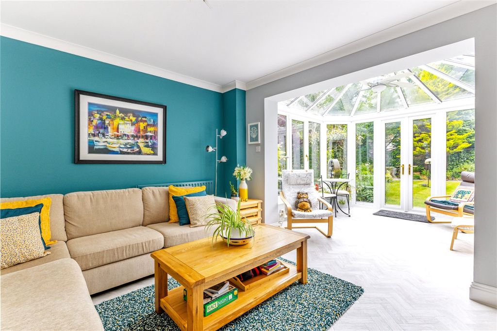 Additional image 7 of 4 bed detached house for saleKiln Ride, Finchampstead, Wokingham RG40