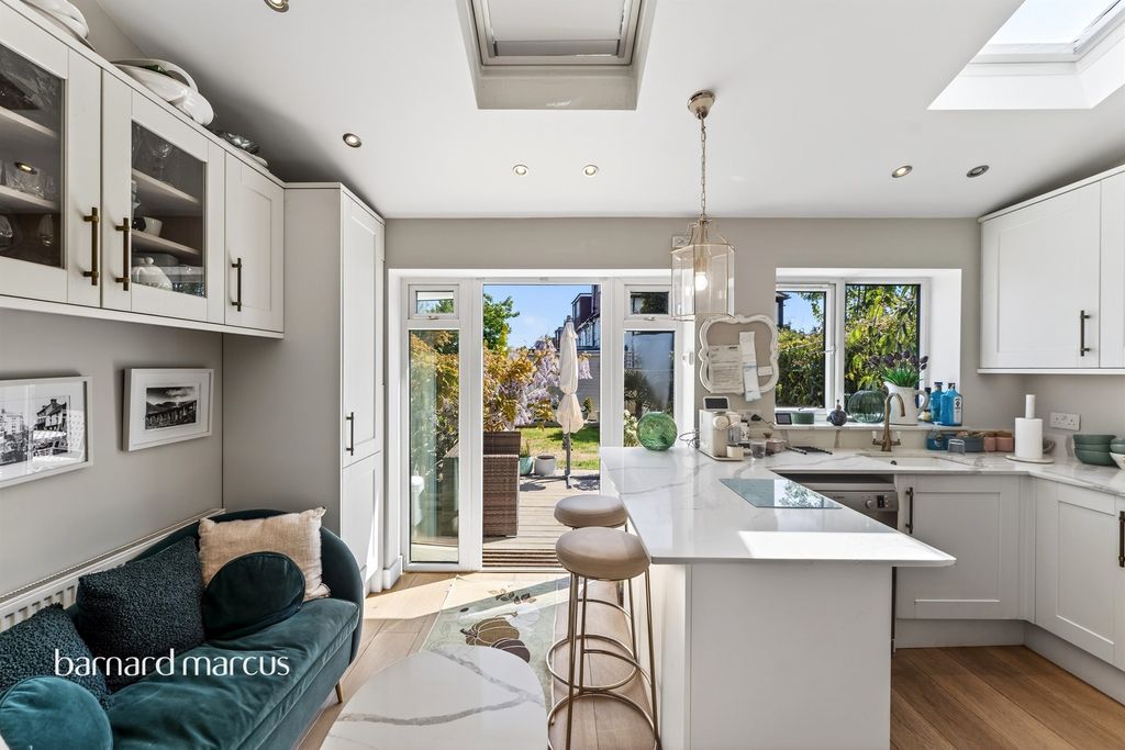 Additional image 4 of 4 bed terraced house for saleKingshill Avenue, Worcester Park KT4
