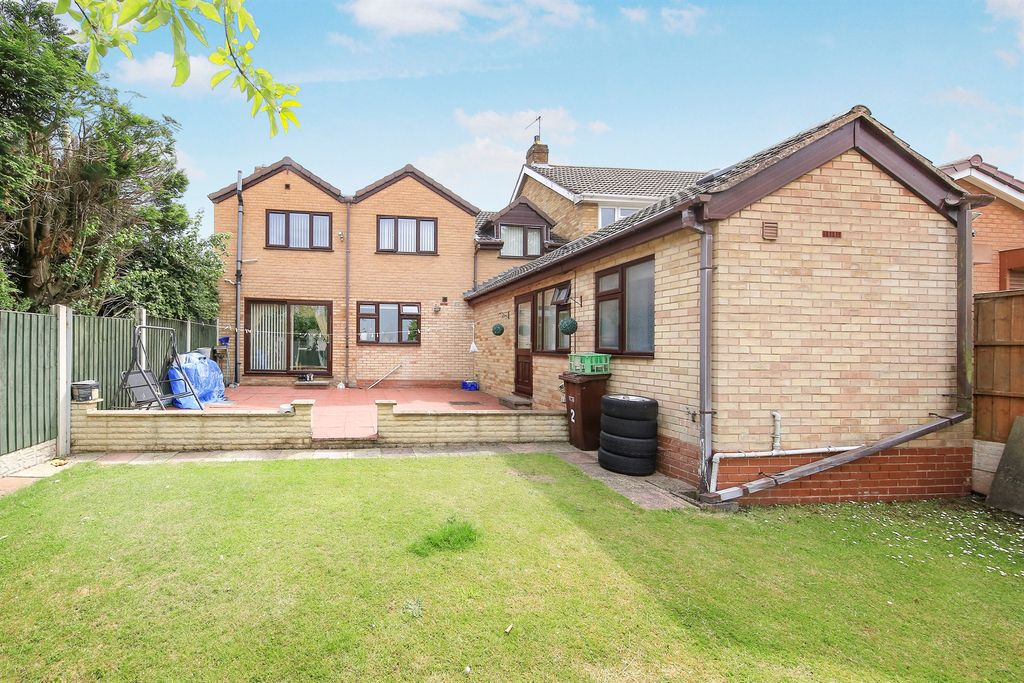 Additional image 2 of 5 bed detached house for saleCoton Road, Penn, Wolverhampton WV4