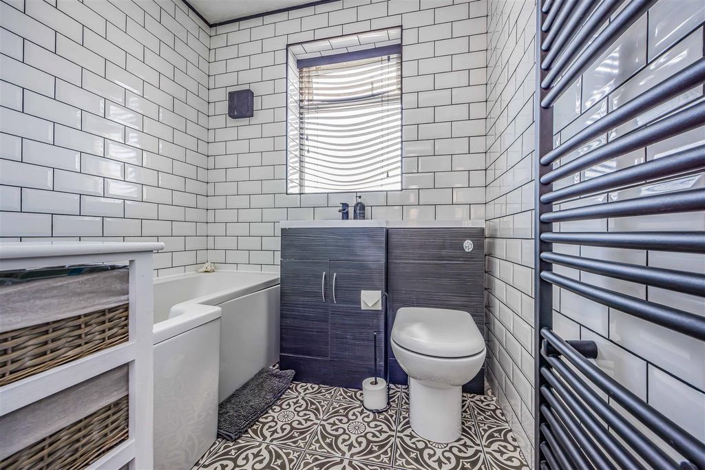 Additional image 18 of 4 bed terraced house for saleCedar Grove, Portsmouth PO3
