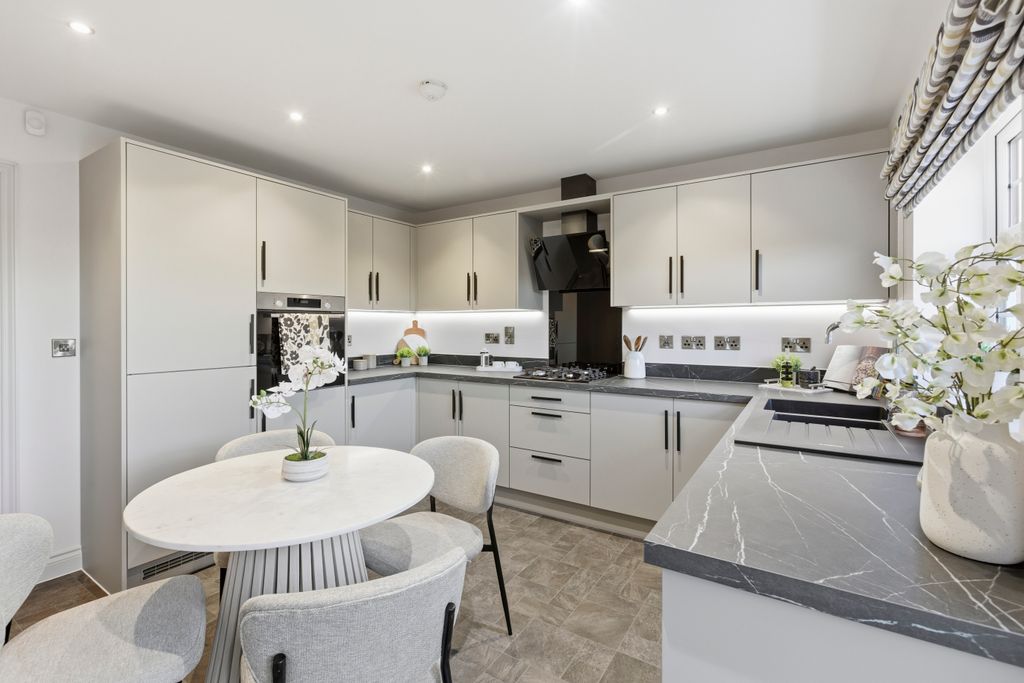 Additional image 2 of 3 bed semi-detached house for saleGleneagles Drive, Woodhall Spa LN10