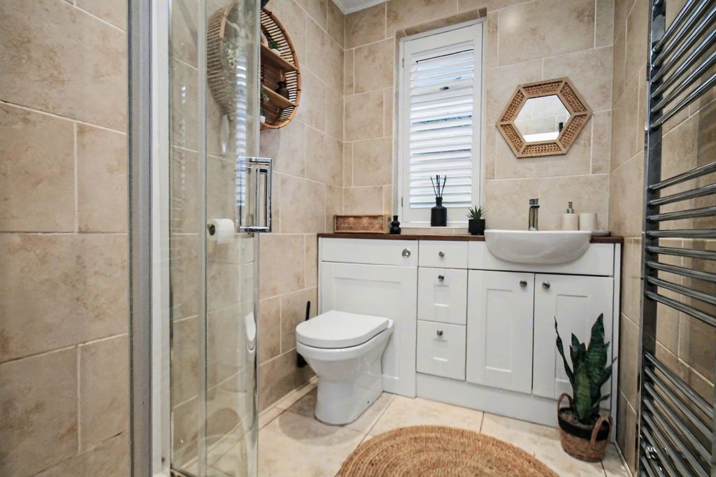 Additional image 15 of 4 bed detached bungalow for saleMaxwell Road, Sholing SO19