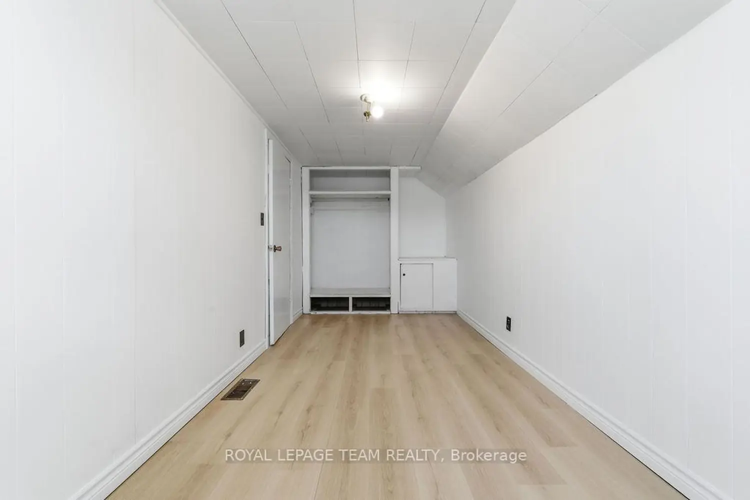 Additional image 13 of 1120 Pembroke Street