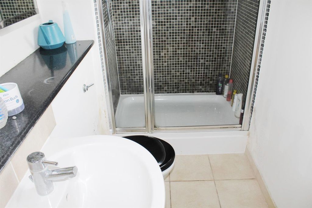 Additional image 10 of 2 bed flat for salePortland Street, Southampton SO14