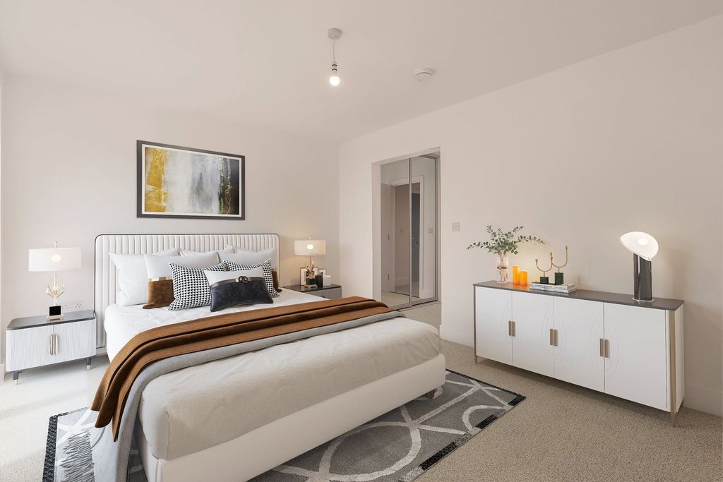 Additional image 7 of 2 bed flat for sale18 Farncombe Road, Worthing BN11
