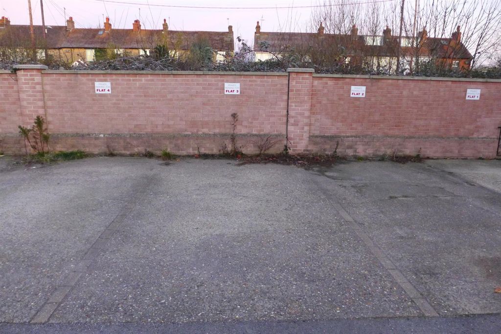 Additional image 8 of 2 bed flat for saleRose Court, Gillingham SP8