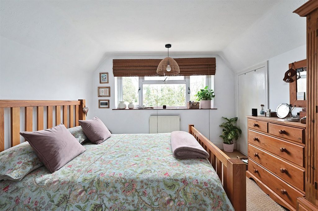 Additional image 7 of 4 bed detached house for saleMill Lane, Yateley, Hampshire GU46