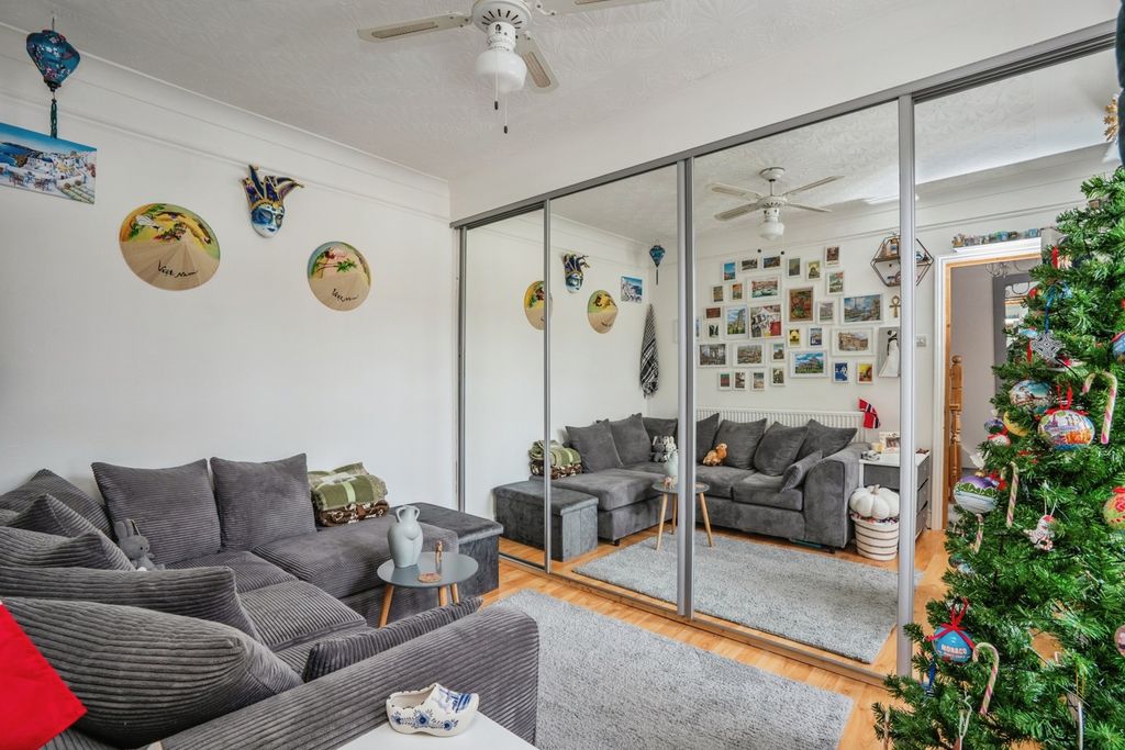 Additional image 9 of 4 bed terraced house for saleMeon Road, Southsea, Hampshire PO4