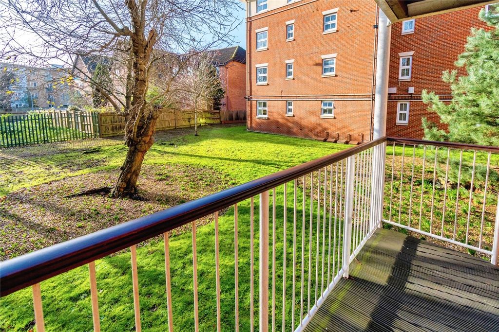 Additional image 12 of 2 bed flat for saleRollesbrook Gardens, Southampton, Hampshire SO15