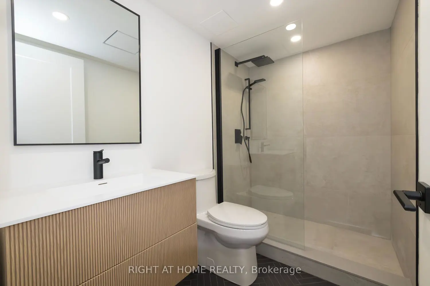 Additional image 18 of 135 Pond Drive 1508-1509