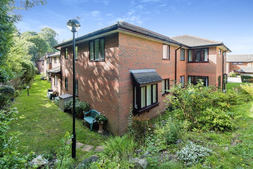 Additional image 8 of 1 bed flat for saleSherwood Close, Southampton SO16