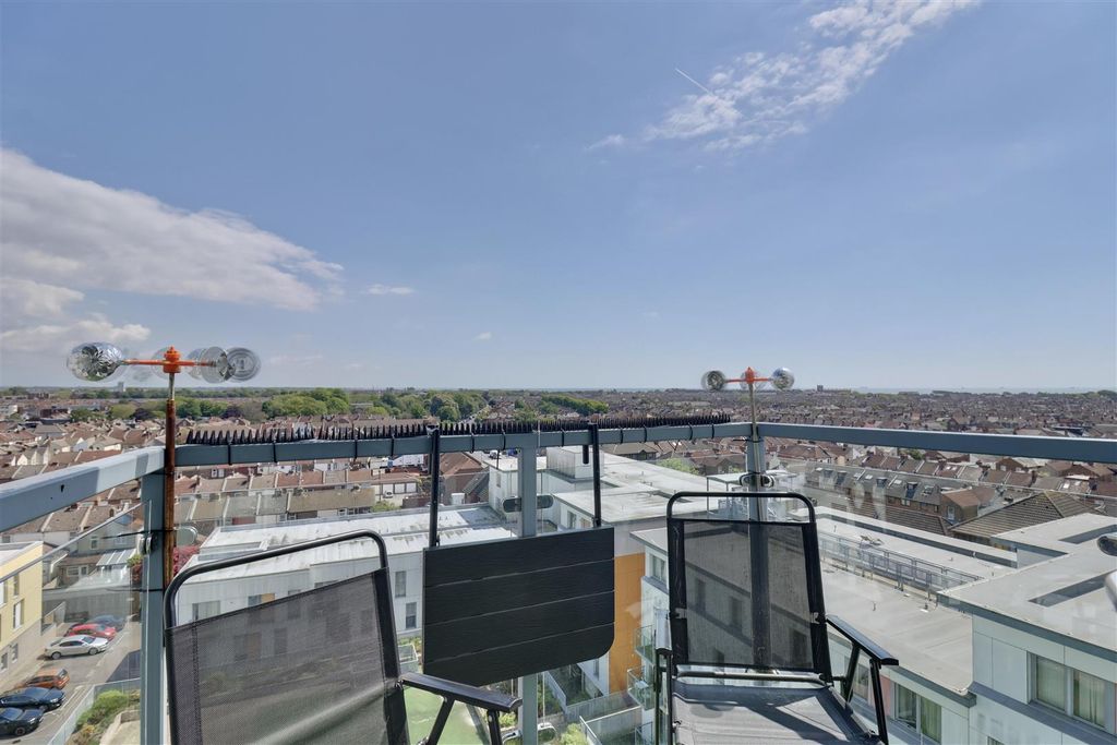 Additional image 18 of 2 bed flat for saleFratton Way, Southsea PO4