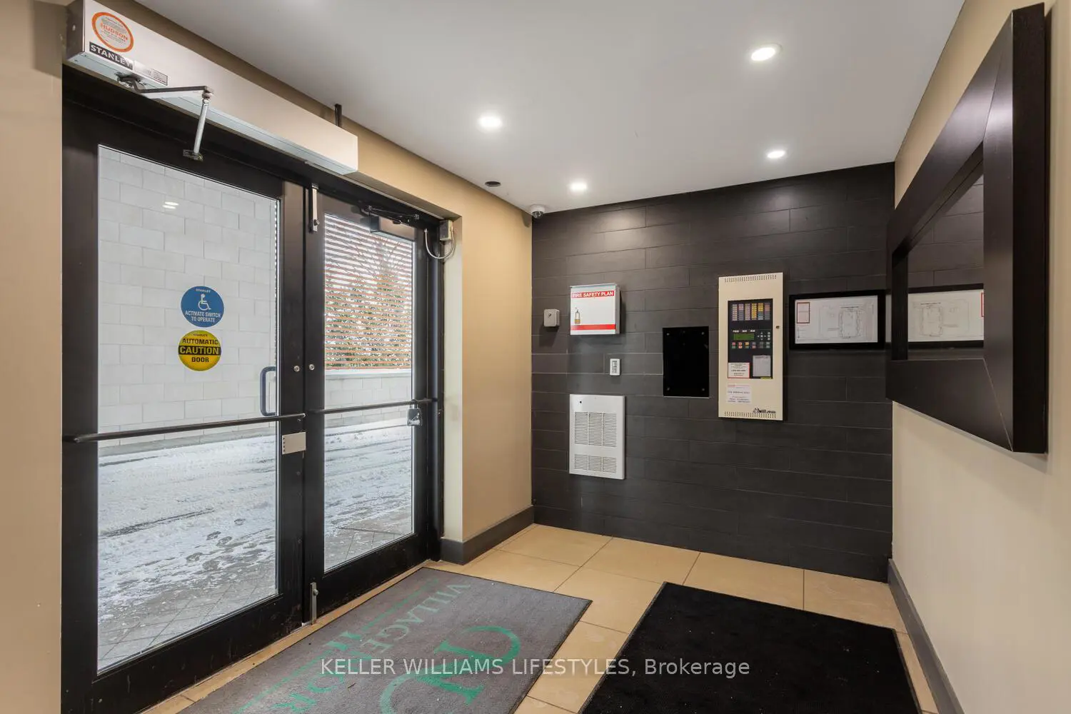 89 Ridout Street 409 photo 3