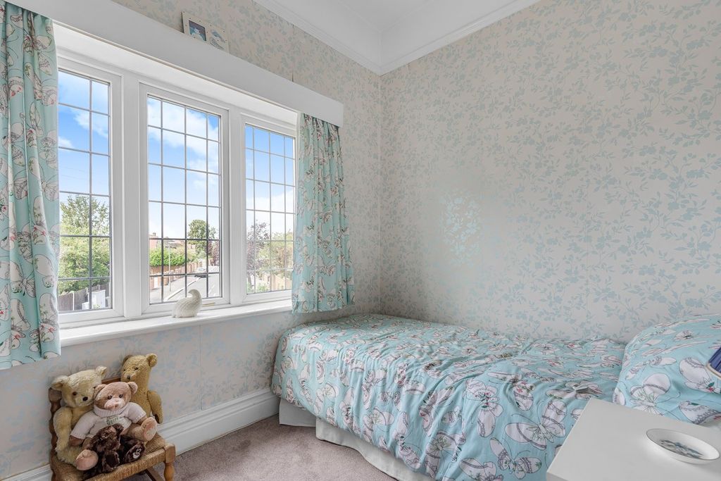 Additional image 12 of 4 bed detached house for saleStation Crescent, Ashford TW15