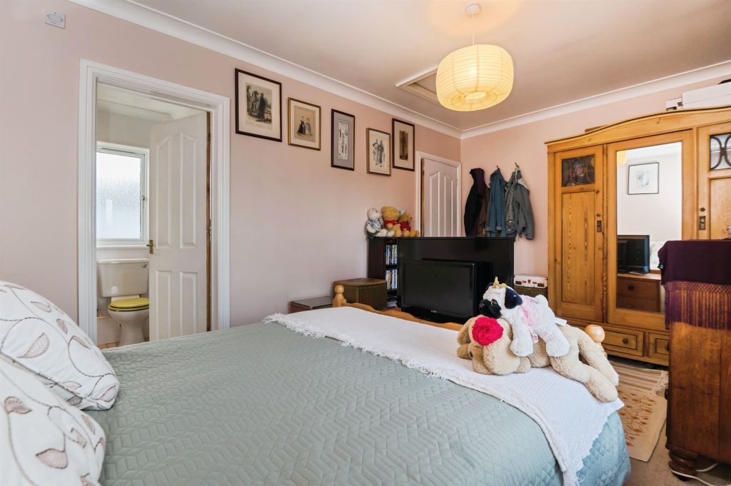 Additional image 7 of 4 bed semi-detached house for saleCoxford Road, Southampton SO16