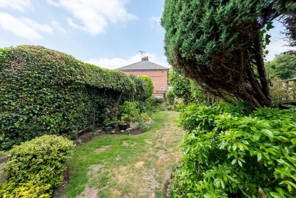 Additional image 6 of 4 bed flat for saleGateford Road, Worksop S81