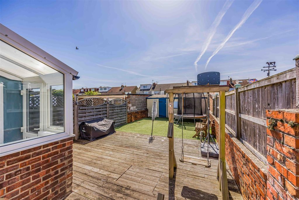Additional image 24 of 4 bed terraced house for saleCedar Grove, Portsmouth PO3