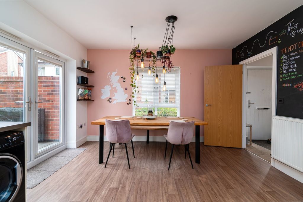 Additional image 6 of 3 bed detached house for saleRedwood Close, Coalville LE67