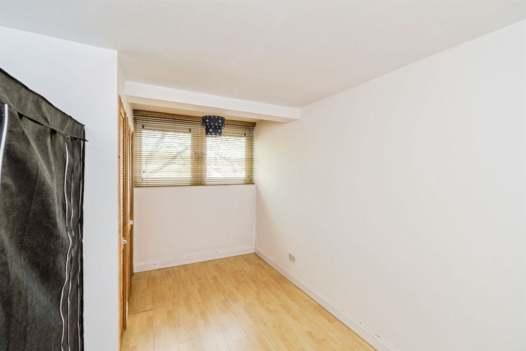 Additional image 14 of 2 bed flat for saleTaranto Road, Southampton SO16